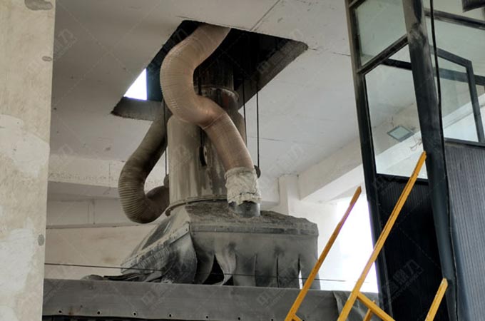 砂石料自動(dòng)裝車(chē)機(jī)解決了哪些問(wèn)題